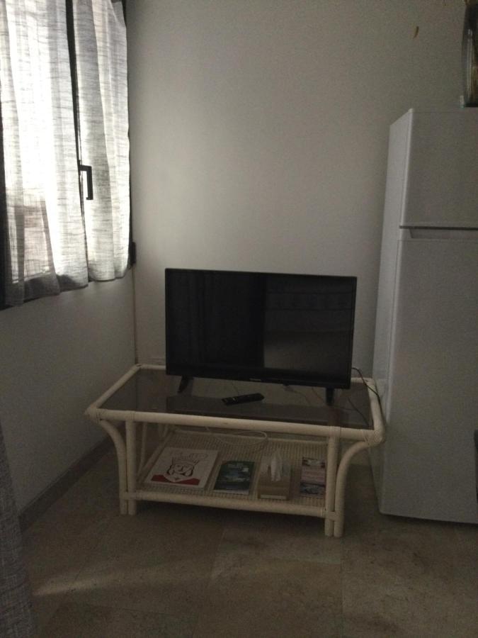 Logement Neuf Centre Du Village Aux Pieds Du Chateau Grimaud Bagian luar foto